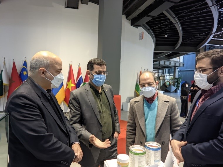 بازدید از نمایشگاه توانمندی‌های ملی کشور در حوزه فناوری نانو