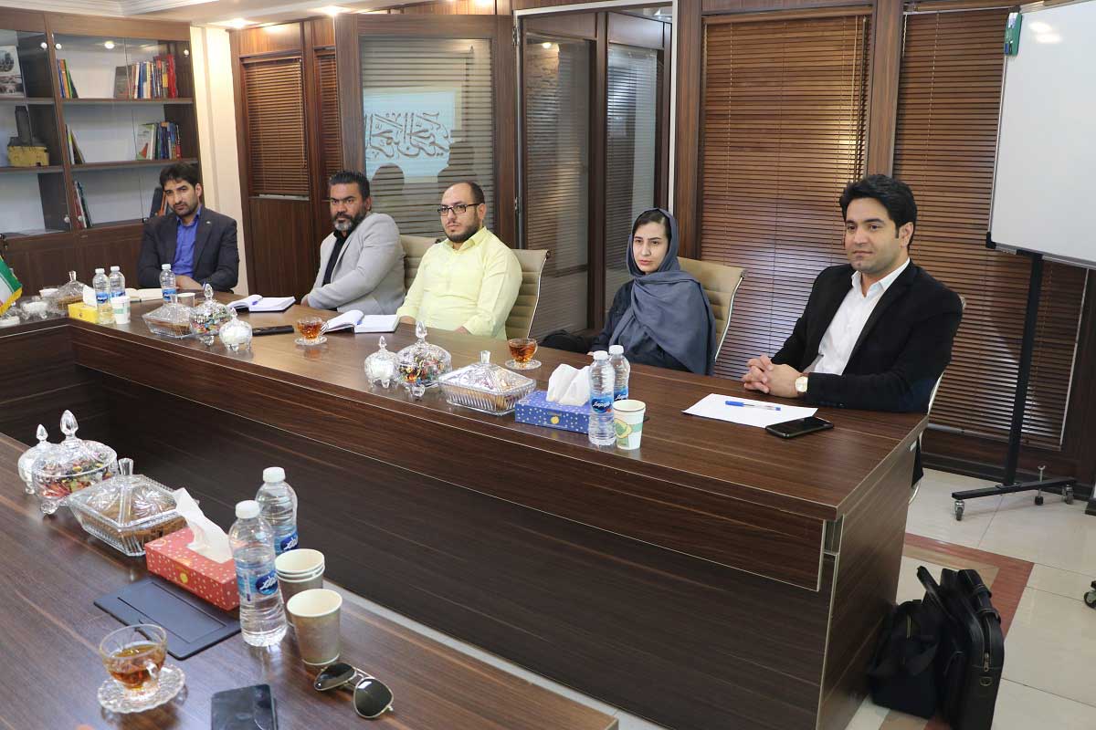 جلسه مدیران هلدینگ صنتا با مدیران مالی جهت هماهنگی و هم افزایی شرکت‌های زیرمجموعه