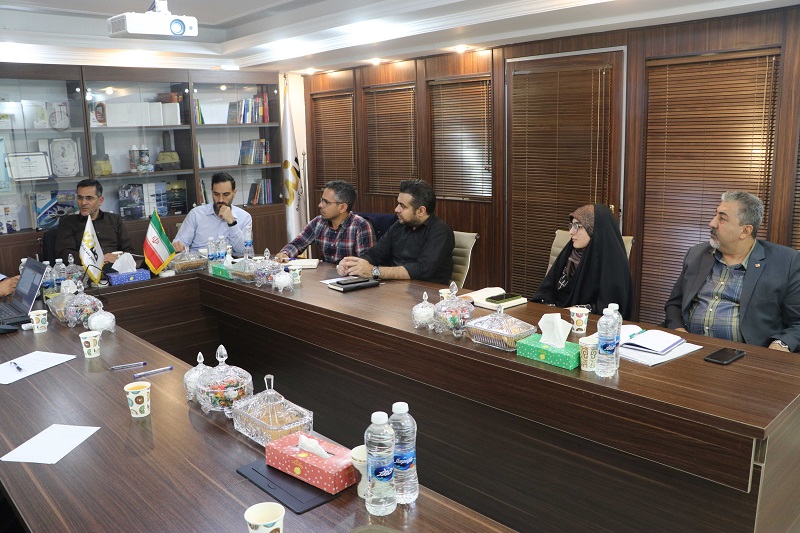 نشست هم اندیشی با نمایندگان هلدینگ صنایع نانو تک آینده(صنتا)