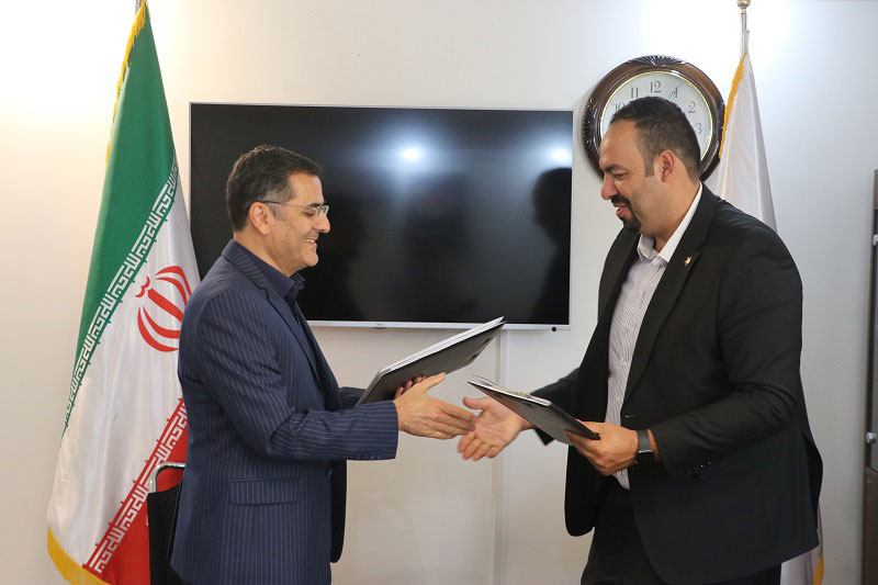 قرارداد سرمایه‌گذاری هلدینگ دانش بنیان صنایع نانو تک آینده (صنتا) و شرکت رایمون سورین پمپ به منظور تولید پمپ‌های مگنتی