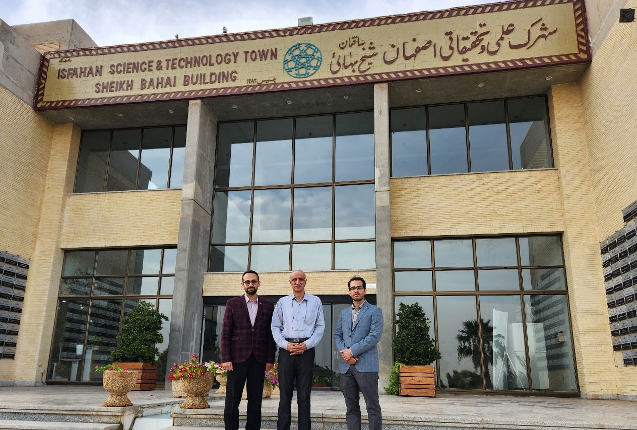 بازدید از نخستین دوره نمایشگاه بین‌المللی فن‌آوری و نوآوری اصفهان (فن‌نما) و شهرک علمی و تحقیقاتی اصفهان