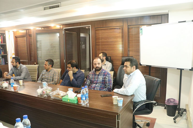 برگزاری جلسه گزارش  طراحی مدل ارزیابی شایستگی هلدینگ صنایع نانوتک آینده در حوزه منابع انسانی