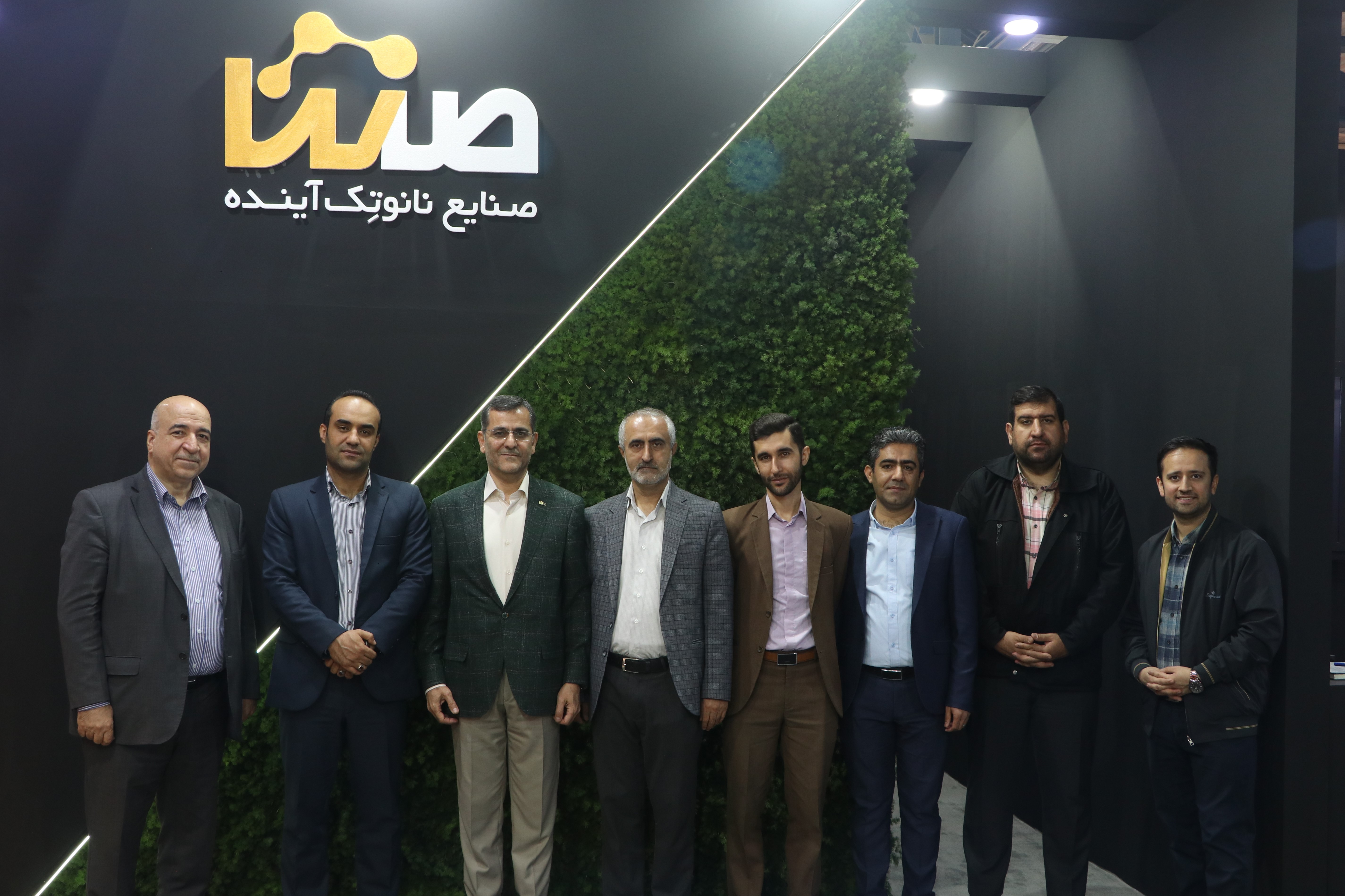 گزارش حضور هلدینگ صنایع نانوتک آینده در پانزدهمین نمیشگااه بین‌المللی فناوری نانو و میکرو