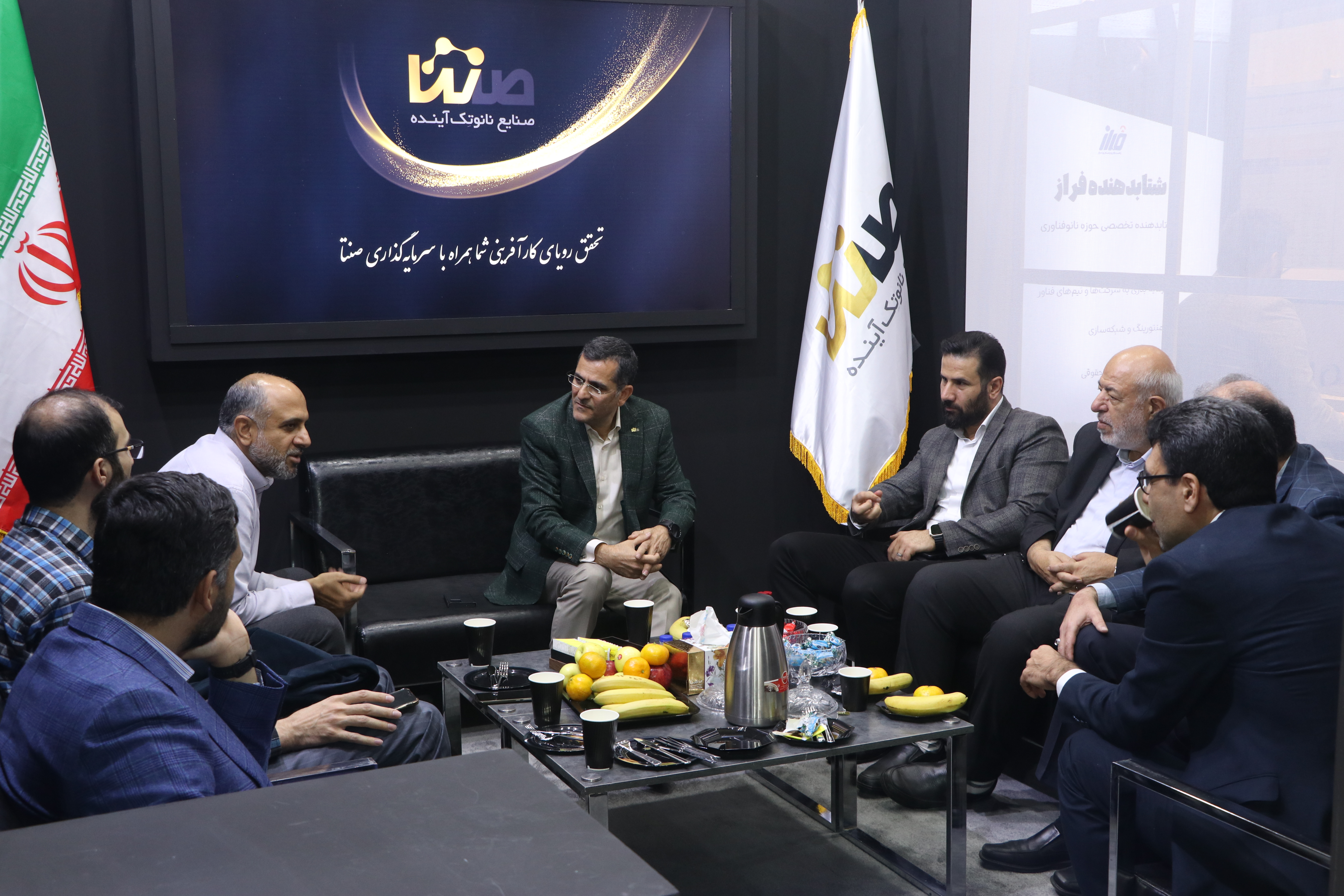 گزارش حضور هلدینگ صنایع نانوتک آینده در پانزدهمین نمیشگااه بین‌المللی فناوری نانو و میکرو