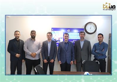 امضای قرارداد سرمایه‌گذاری هلدینگ دانش بنیان صنایع نانو تک آینده (صنتا) و شرکت فناوران دارویی باراد فارمد به منظور تولید