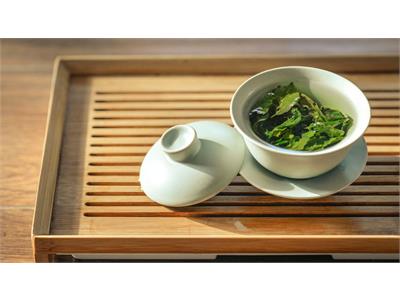 چای سبز برای سنتز یک نانوفتوکاتالیست استفاده شد